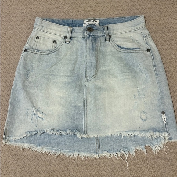 ONE X ONETEASPOON Dresses & Skirts - ONE X ONETEASPOON Light Wash Distressed Denim 2020 Mini Skirt Jean
